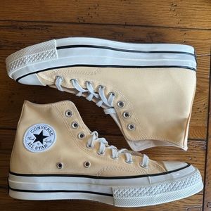 Brand new sunny chuck 70s